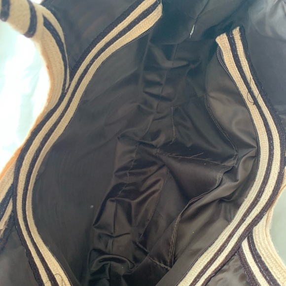 Cute striped purse - Picture 5 of 5